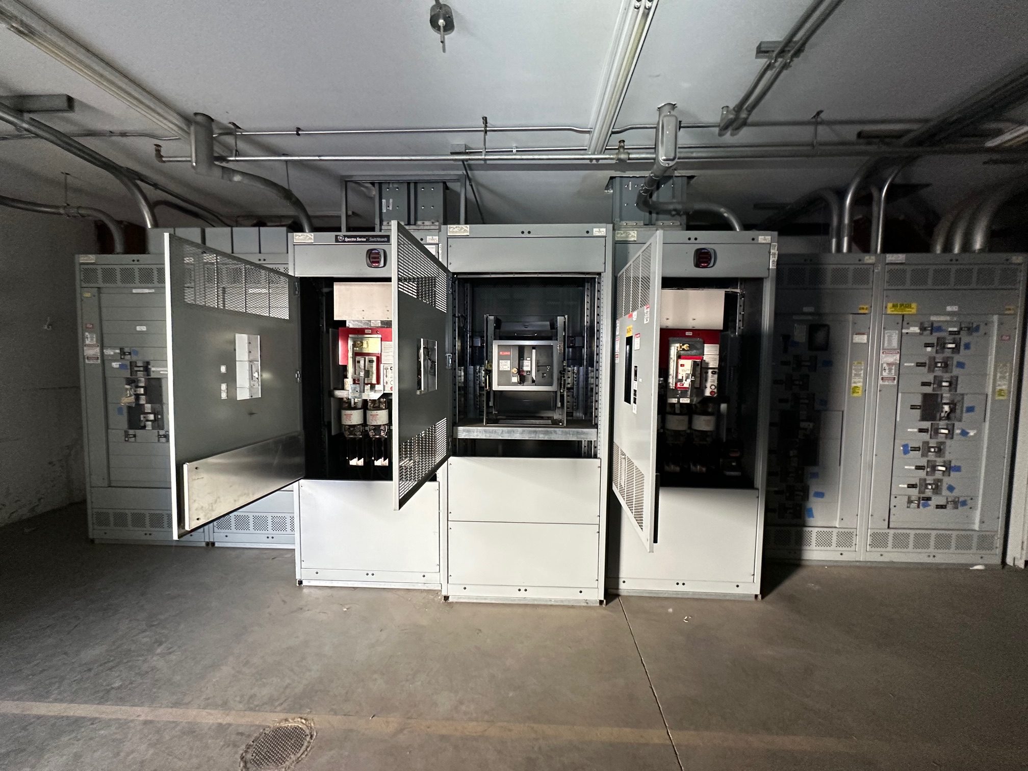 Full switchgear room commissioning